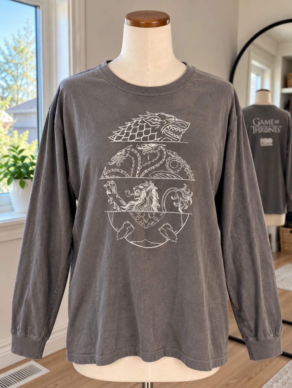Game of Thrones Men’s XL House Sigils Graphic Long Sleeve Shirt